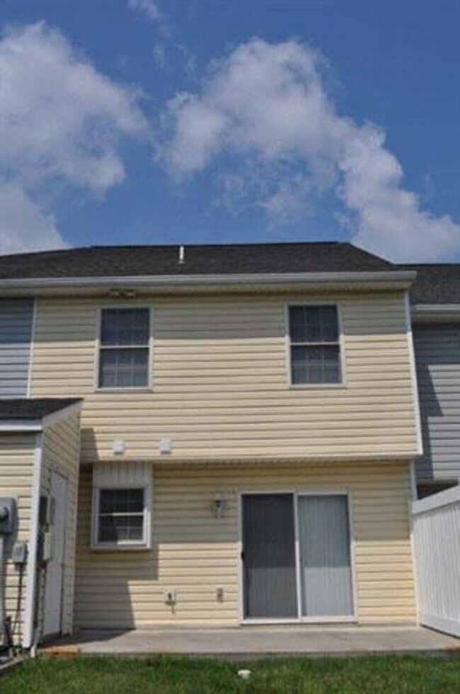 1034 John Paul Jones Ln in Harrisonburg, VA - Building Photo - Building Photo