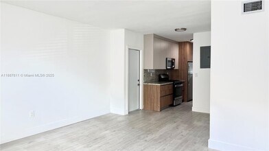 660 Lenox Ave. in Miami Beach, FL - Building Photo - Building Photo