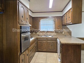 313 Travis Ln in Hewitt, TX - Building Photo - Building Photo