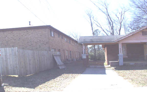 2343-2347 Newnan St in East Point, GA - Building Photo - Building Photo