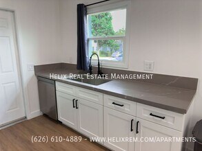 721 E Garfield Ave in Glendale, CA - Building Photo - Building Photo