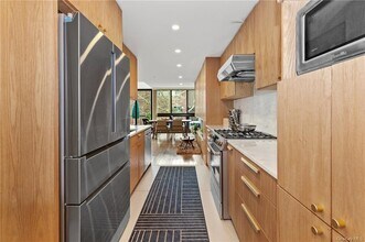 150 N Bedford Rd, Unit 3F in Chappaqua, NY - Building Photo - Building Photo