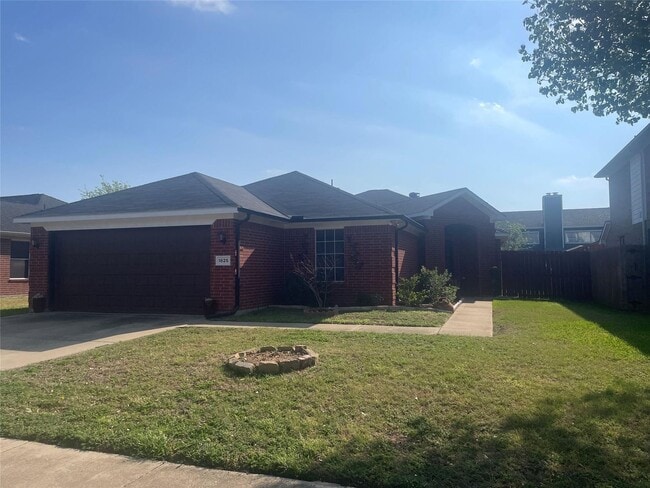property at 1825 Kingsbrook Trail