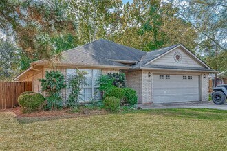 7135 Woodland Oaks in Magnolia, TX - Building Photo - Building Photo
