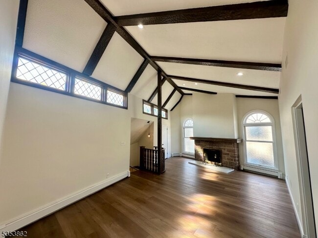 property at 547 Valley Rd