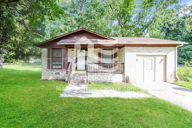 property at 517 Riverside Ln