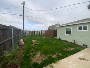 967 4th St in Imperial Beach, CA - Foto de edificio - Building Photo