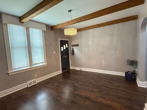 11365 S Champlain Ave in Chicago, IL - Building Photo - Building Photo