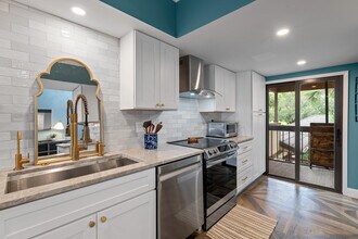 13400 Polo Rd W in Wellington, FL - Building Photo - Building Photo