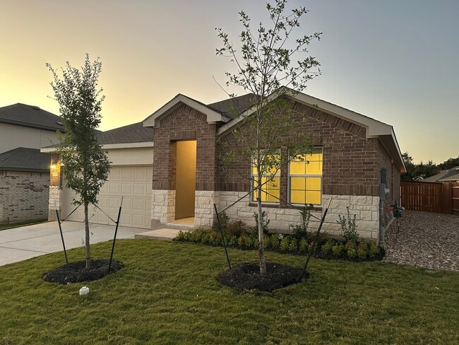property at 2429 Hackamore Dr