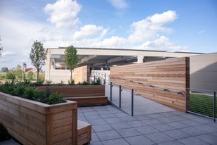 The Hendrik in Grand Rapids, MI - Building Photo