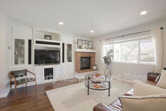 38387 Chestnut Cir in Murrieta, CA - Building Photo - Building Photo