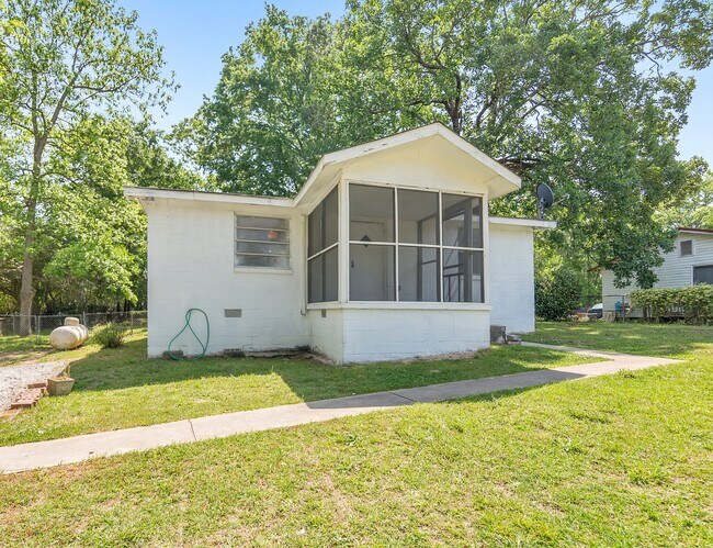 322 Hillcrest St in Concord, GA - Building Photo - Building Photo