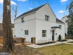 6621 Hallwood Ave in Falls Church, VA - Building Photo - Building Photo
