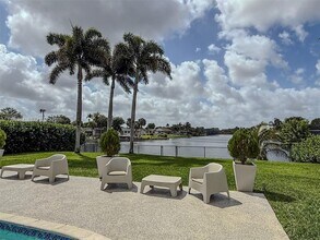 11820 NW 23rd St in Pembroke Pines, FL - Building Photo - Building Photo