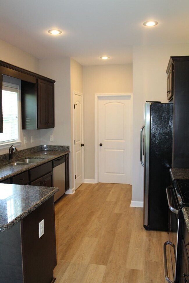 103 Calabash Ct in Pikeville, NC - Building Photo - Building Photo
