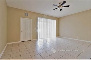 110 E Lake Victoria Cir in DeLand, FL - Building Photo - Building Photo