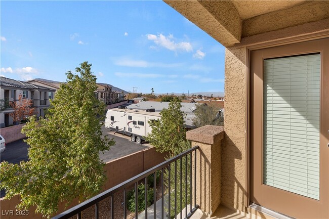 property at 479 Filaree Pl