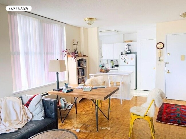 516-520 W 112th St in New York, NY - Building Photo - Building Photo