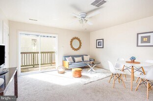 5237 Crowson Ave in Baltimore, MD - Building Photo