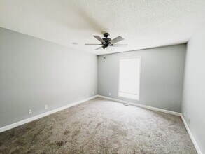 3900 Tyler Brown Dr in Clarksville, TN - Building Photo - Building Photo