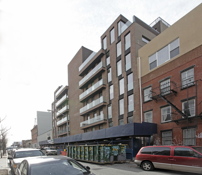 50 N 1st St in Brooklyn, NY - Building Photo - Building Photo