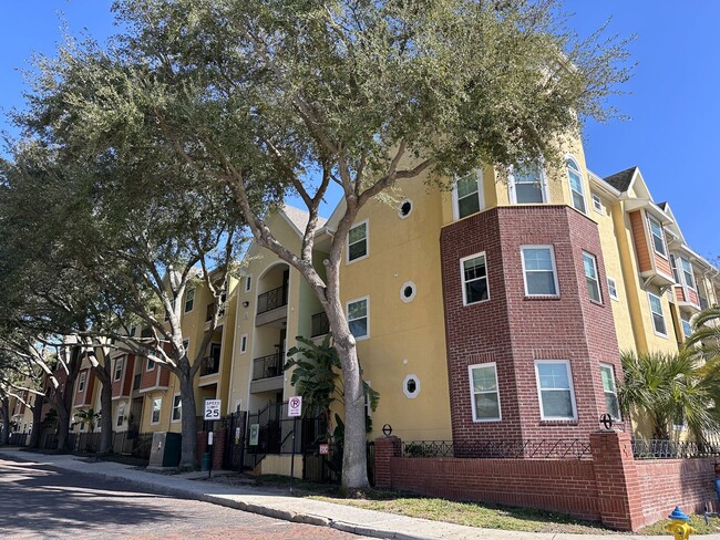 property at 1810 E Palm Ave