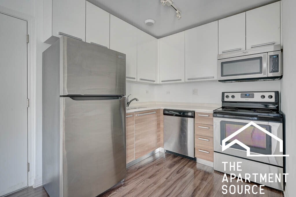925 W Carmen Ave in Chicago, IL - Building Photo