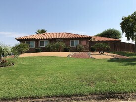 79400 Avenue 42, Unit D in Bermuda Dunes, CA - Building Photo