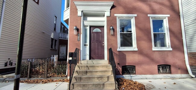 323 Cumberland St in Lebanon, PA - Foto de edificio - Building Photo