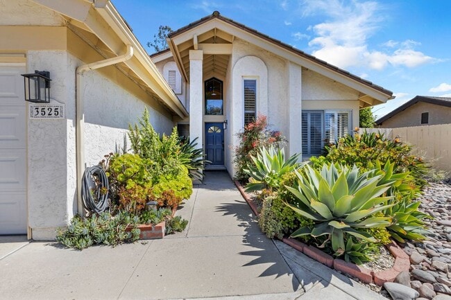 3525 Via Palma in La Mesa, CA - Building Photo - Building Photo