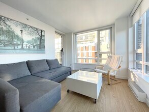188 Keefer St in Vancouver, BC - Building Photo - Building Photo