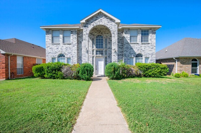 6917 Club Creek Dr in Fort Worth, TX - Building Photo - Building Photo