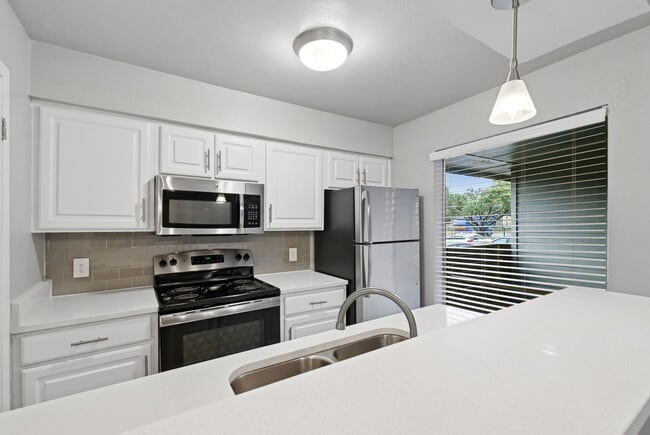 Avondale Parc @ Bellmar in Dallas, TX - Foto de edificio - Building Photo