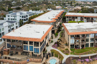 Del Mar Shores in Solana Beach, CA - Foto de edificio - Building Photo