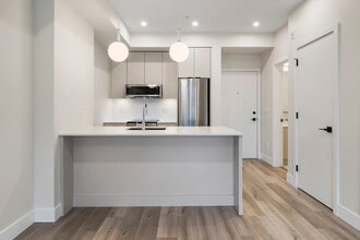 45511-45511 Campus Dr in Chilliwack, BC - Foto de edificio - Building Photo