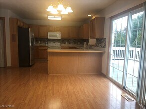 6140 Champagne Shores in Medina, OH - Building Photo - Building Photo