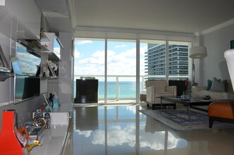 5900 Collins Ave in Miami Beach, FL - Building Photo - Building Photo