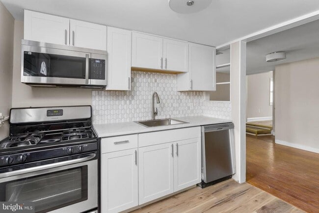 property at 22 Thompson St