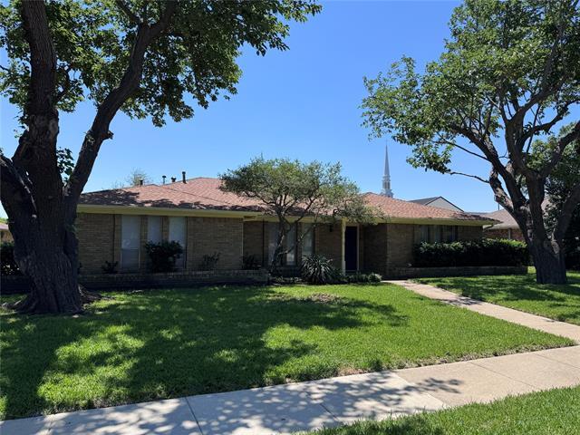 1800 Westlake Dr in Plano, TX - Foto de edificio - Building Photo