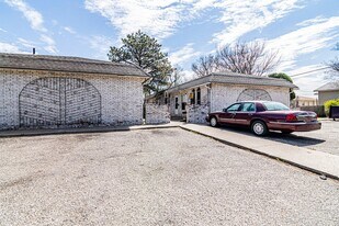 1107 S Jackson St in Junction City, KS - Building Photo