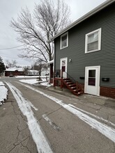 2408 Beaver Ave, Unit Apt B in Des Moines, IA - Foto de edificio - Building Photo