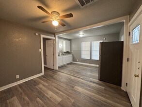 413 Osage St in Corpus Christi, TX - Building Photo - Building Photo