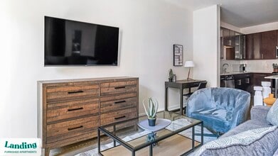 825 Usener St in Houston, TX - Building Photo - Building Photo