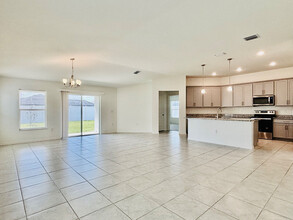 1028 Mattie Pointe Wy in Auburndale, FL - Building Photo - Building Photo
