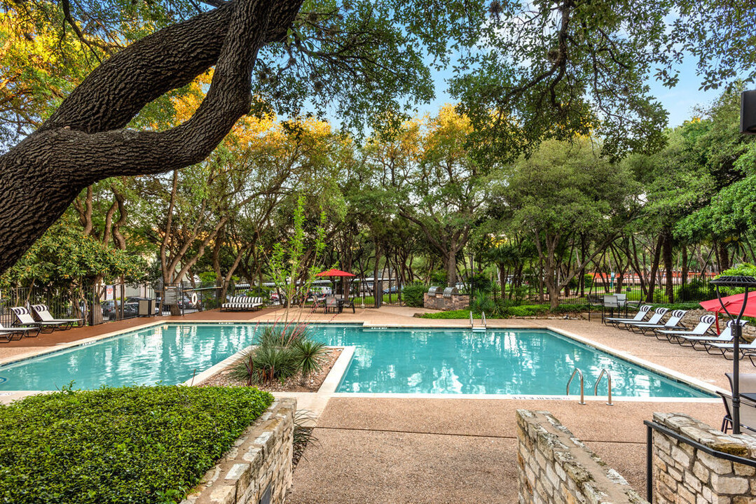 Landmark at Barton Creek Photo