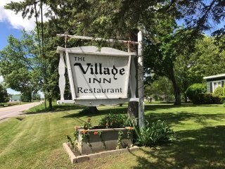 27 W Orvis St in Massena, NY - Foto de edificio