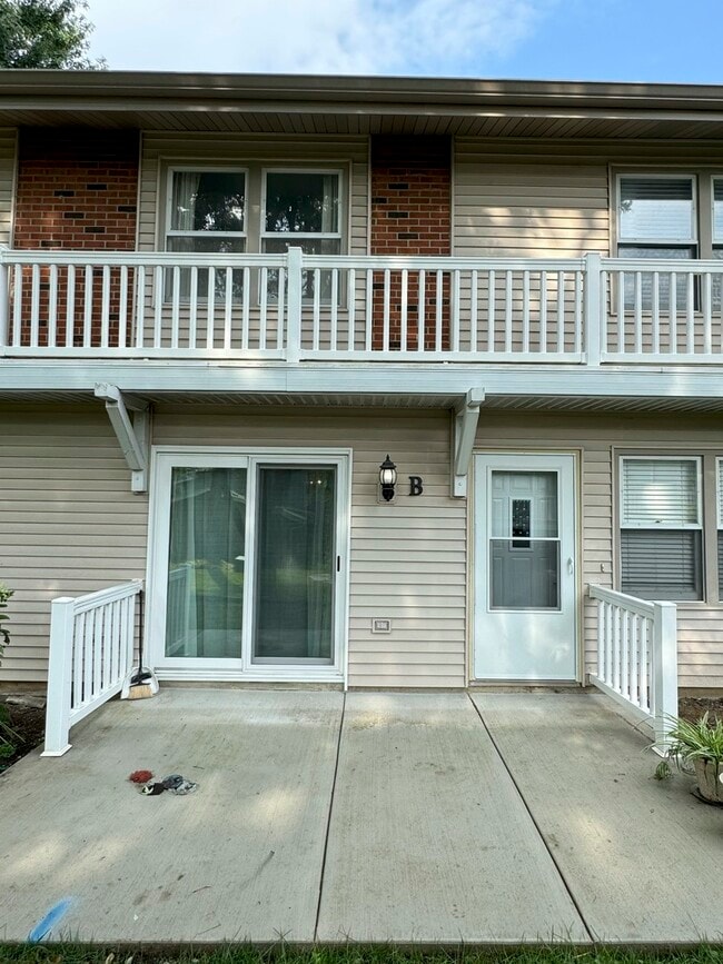property at 327 Georgetown Ct