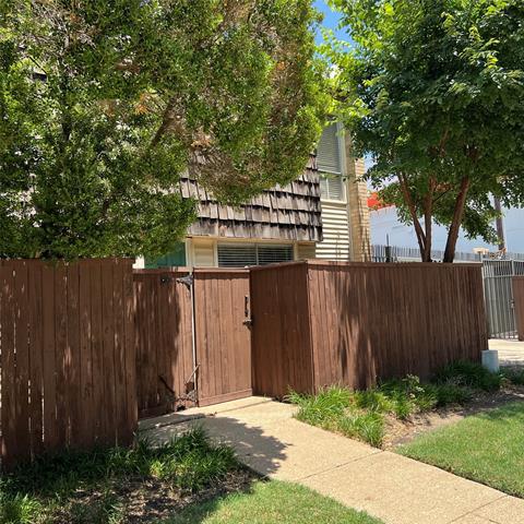 property at 2702 Douglas Ave