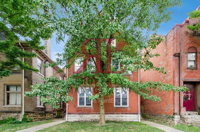 821 Oak St in Columbus, OH - Building Photo - Building Photo